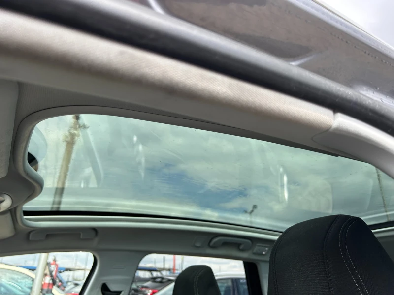 Peugeot 308 1.6HDI NAVI/KAMERA/PANORAMA EURO 6, снимка 12 - Автомобили и джипове - 49847074