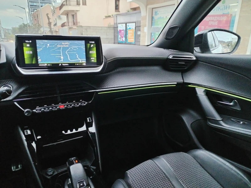 Peugeot 2008 1.5 Blue-HDi GT, снимка 9 - Автомобили и джипове - 52205419