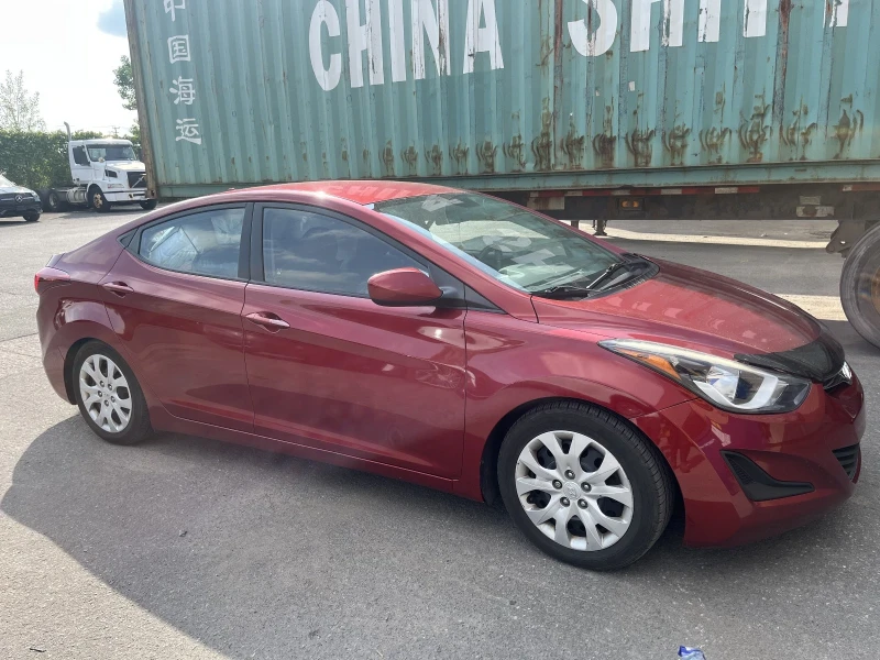 Hyundai Elantra, снимка 11 - Автомобили и джипове - 52502041