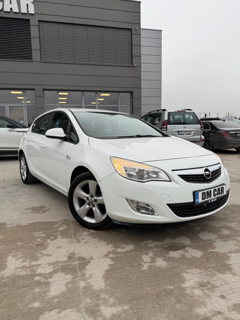 Opel Astra * TOP* 1.4* , снимка 2 - Автомобили и джипове - 52575308