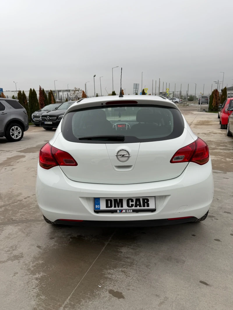 Opel Astra * TOP* 1.4* , снимка 4 - Автомобили и джипове - 52575308
