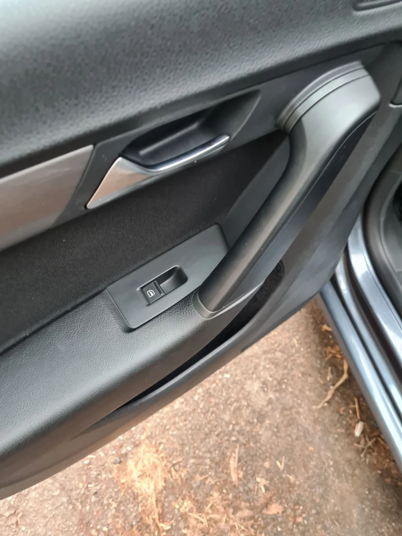 VW Passat, снимка 11 - Автомобили и джипове - 52618257