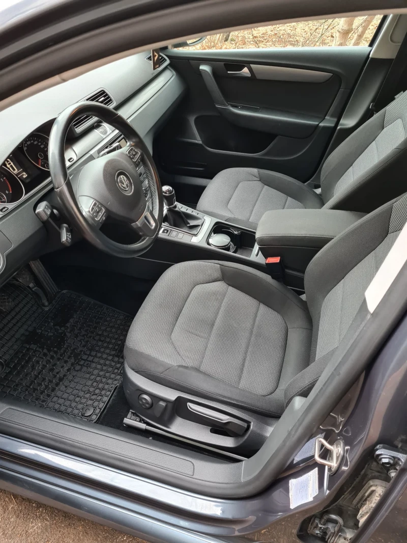 VW Passat, снимка 8 - Автомобили и джипове - 52618257