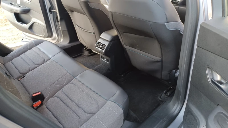 Citroen C4X 1.2 Бензин 100кс, в ГАРАНЦИЯ, снимка 12 - Автомобили и джипове - 53396579