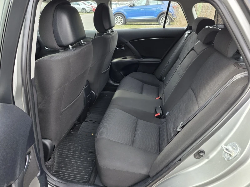Toyota Avensis 1.8БЕНЗИН/147КС/КЛИМАТРОНИК/ТЕГЛИЧ , снимка 10 - Автомобили и джипове - 53561290