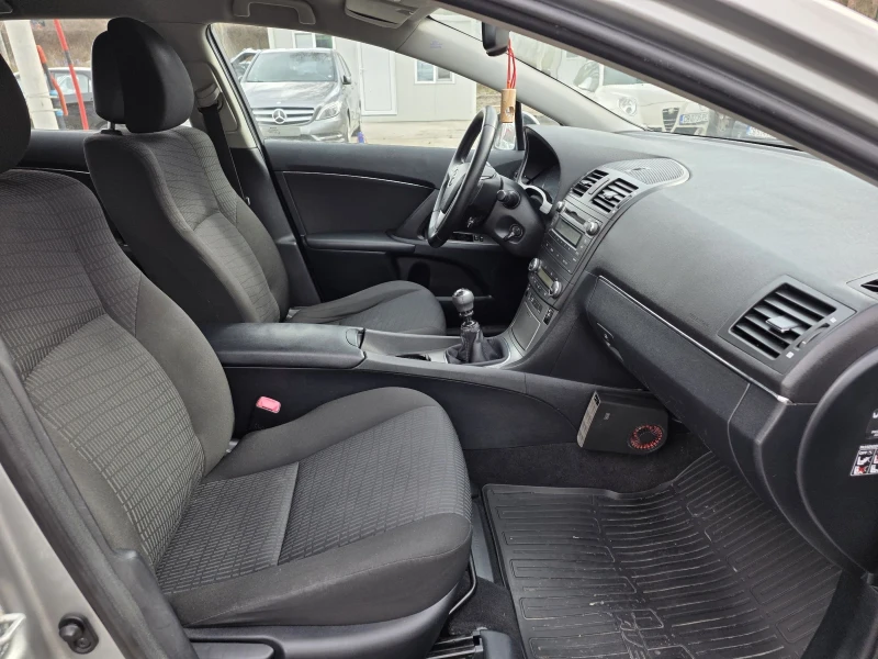 Toyota Avensis 1.8БЕНЗИН/147КС/КЛИМАТРОНИК/ТЕГЛИЧ , снимка 12 - Автомобили и джипове - 53561290