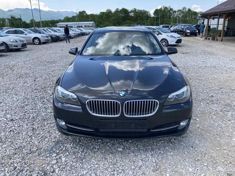 BMW 550 4.4I 408кс FULL ВНОС ШВЕЙЦАРИЯ, снимка 2 - Автомобили и джипове - 36677823