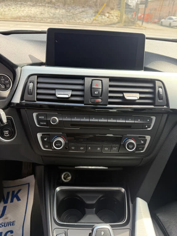BMW 335 XDRIVE* M* SPORT* HARMON* KARDON* ПОДГРЕВ* КАМЕРА*, снимка 12 - Автомобили и джипове - 55565776