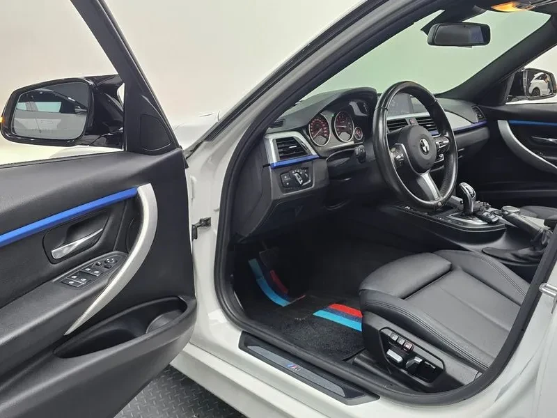 BMW 330 (F30) 320I M Sports, снимка 9 - Автомобили и джипове - 56116163
