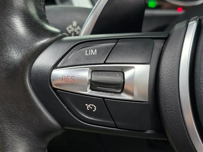 BMW 330 (F30) 320I M Sports, снимка 14 - Автомобили и джипове - 56116163