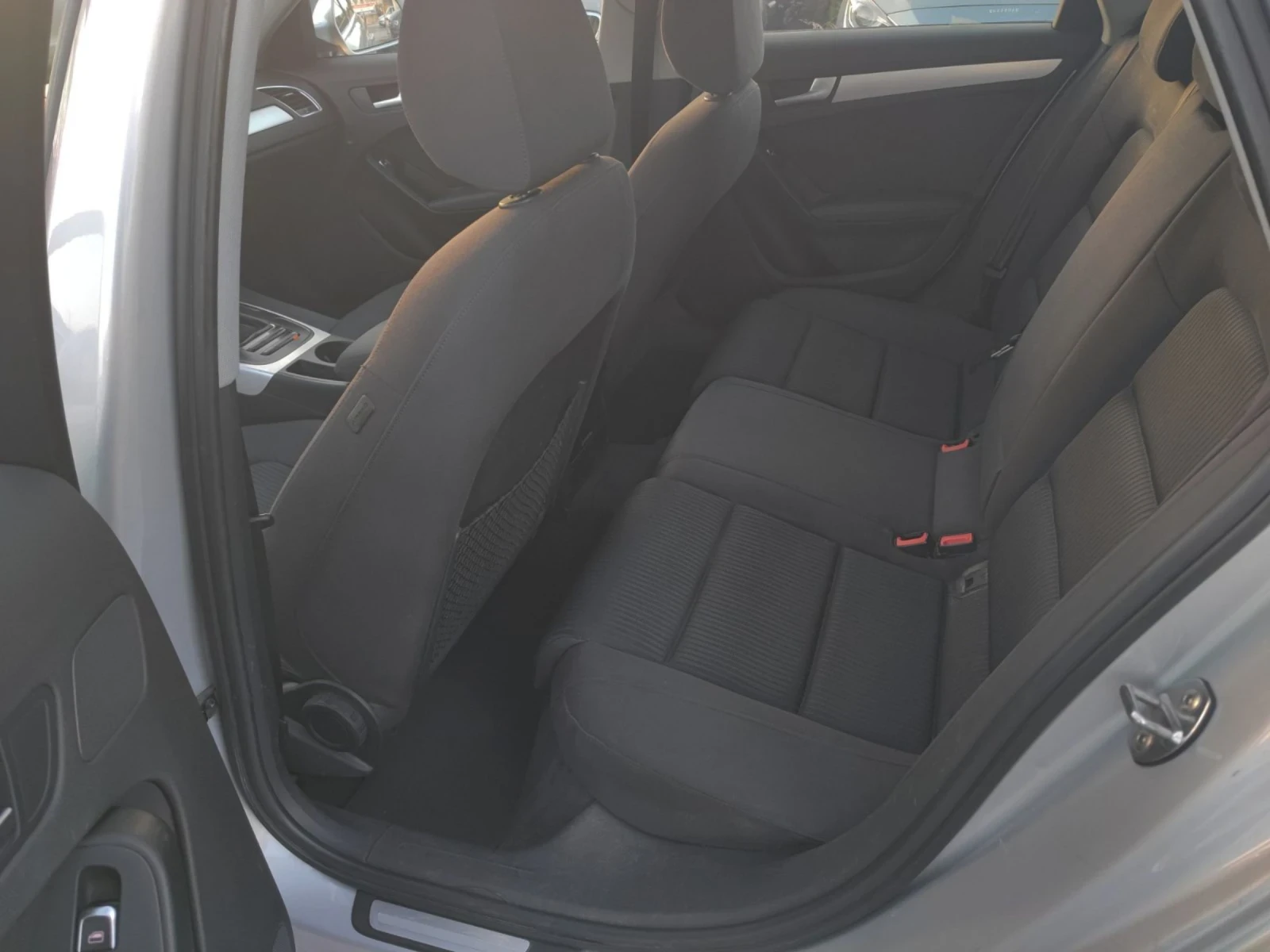 Audi A4 2.0 TDI AVANT-   | Mobile.bg   17