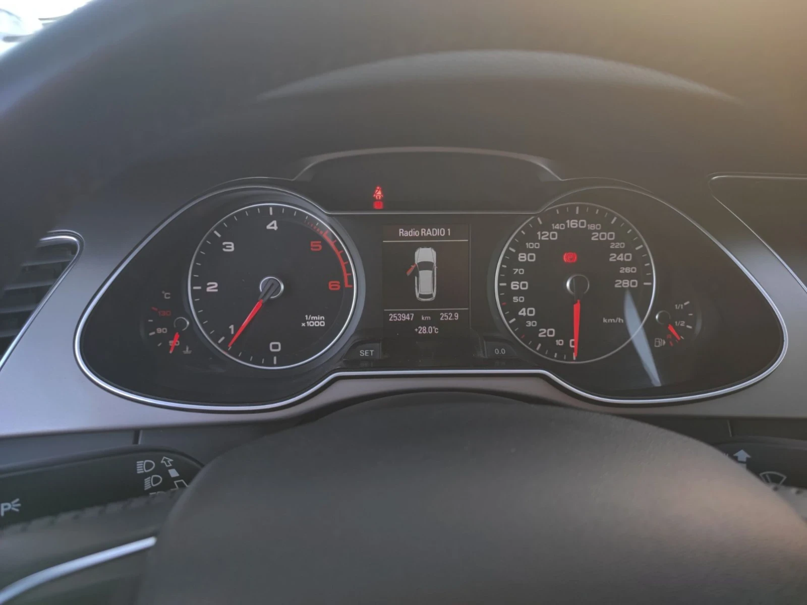 Audi A4 2.0 TDI AVANT-   | Mobile.bg   11