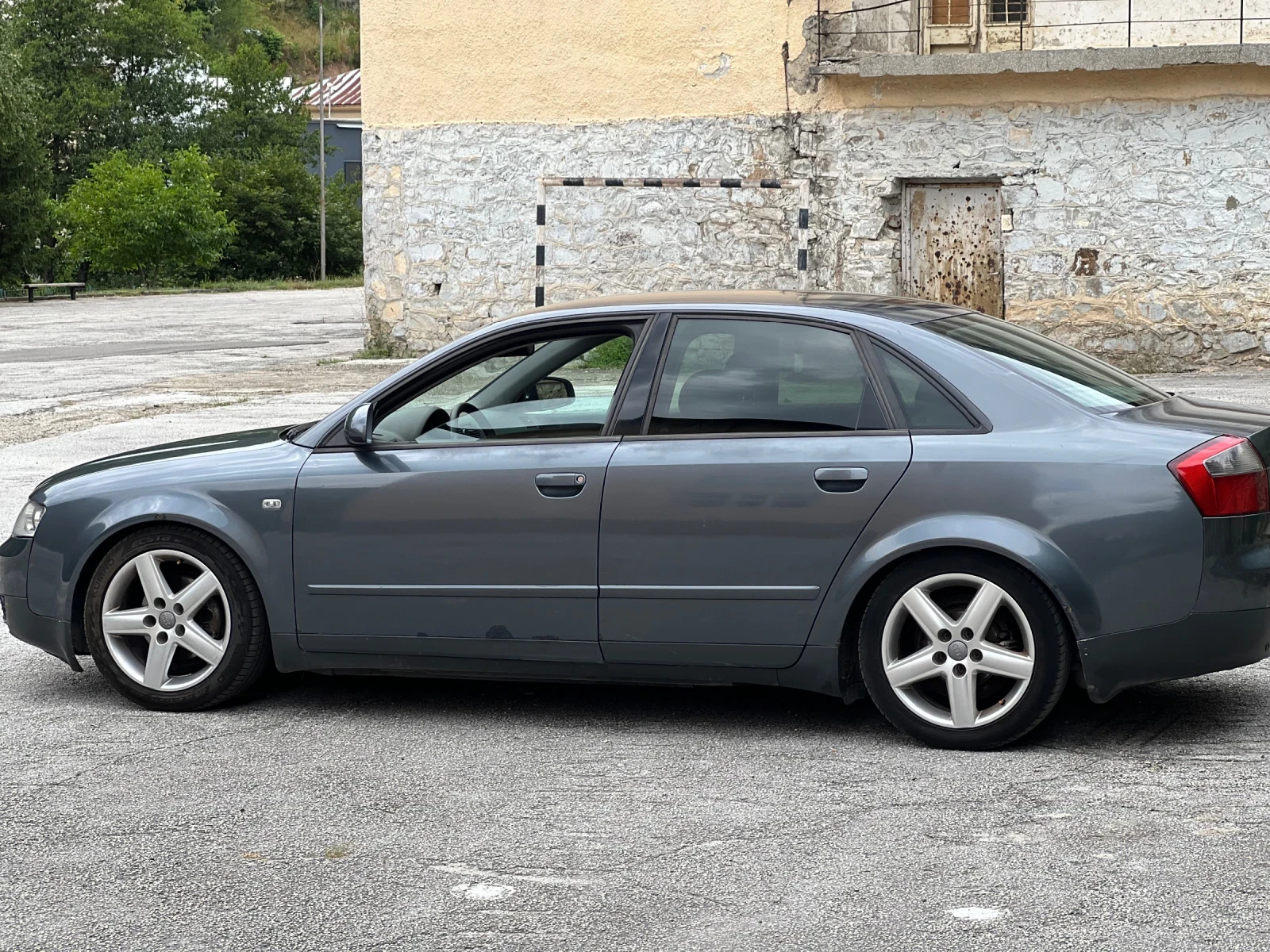 Audi A4  - изображение 5