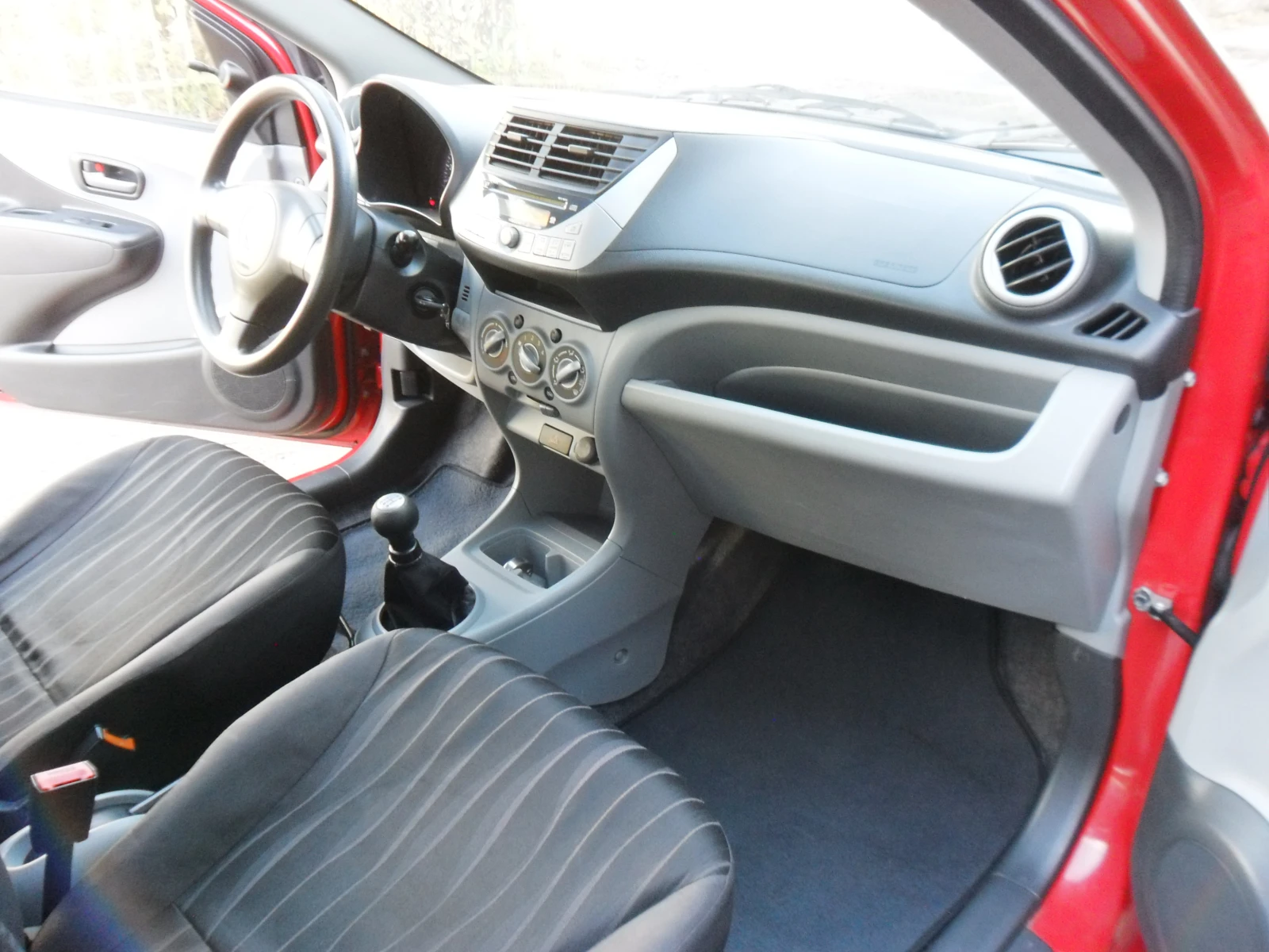 Nissan Pixo 1, 0i-GAS-ITALY-KLIMATIK | Mobile.bg   10