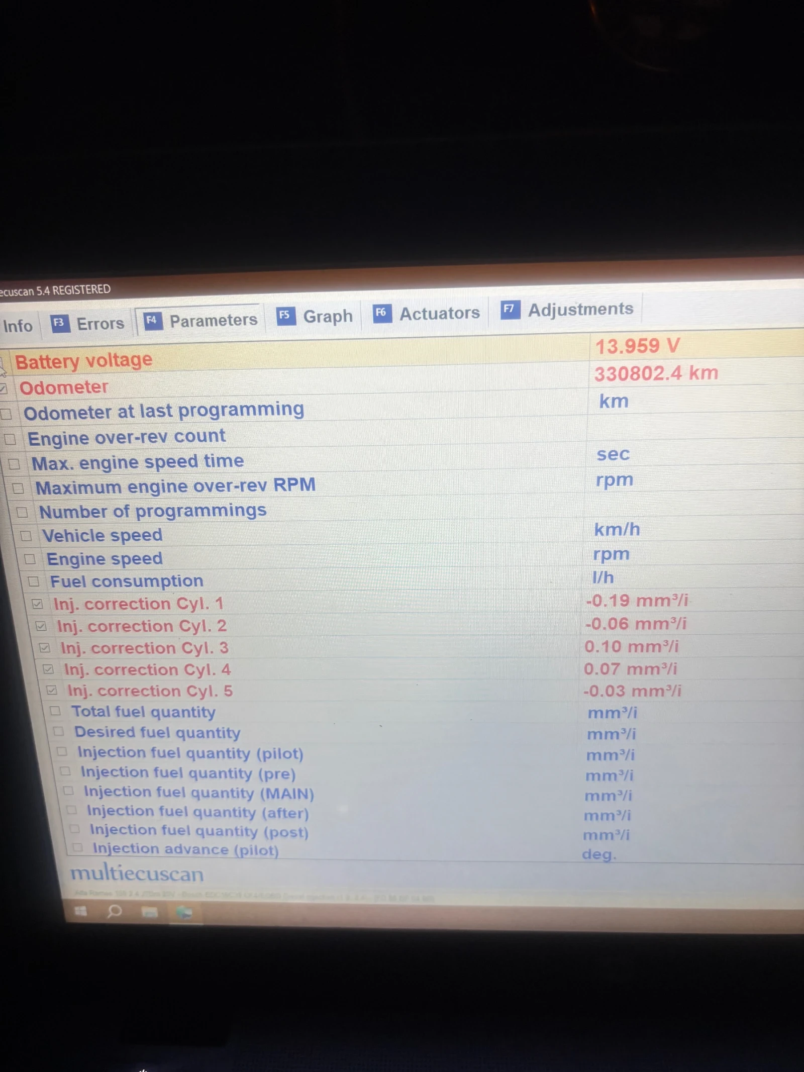 Alfa Romeo 159 sportwagon 2.4 JTD 200к.с. НАПЪЛНО ОБСЛУЖЕНА., снимка 17 - Автомобили и джипове - 53338301