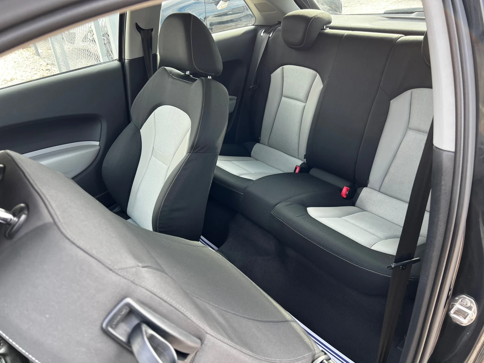 Audi A1 1.6 TDI  | Mobile.bg � ����������� 13