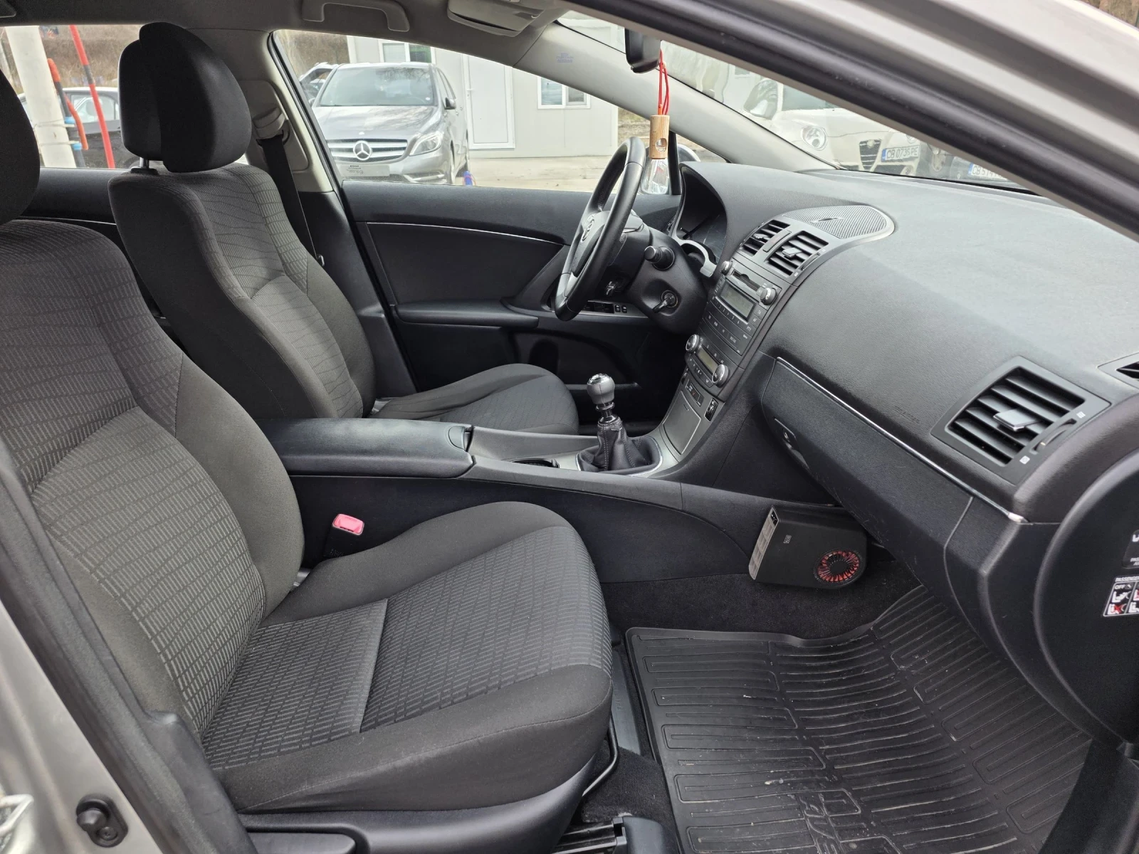 Toyota Avensis 1.8������/147��/�����������/������  | Mobile.bg � ����������� 12