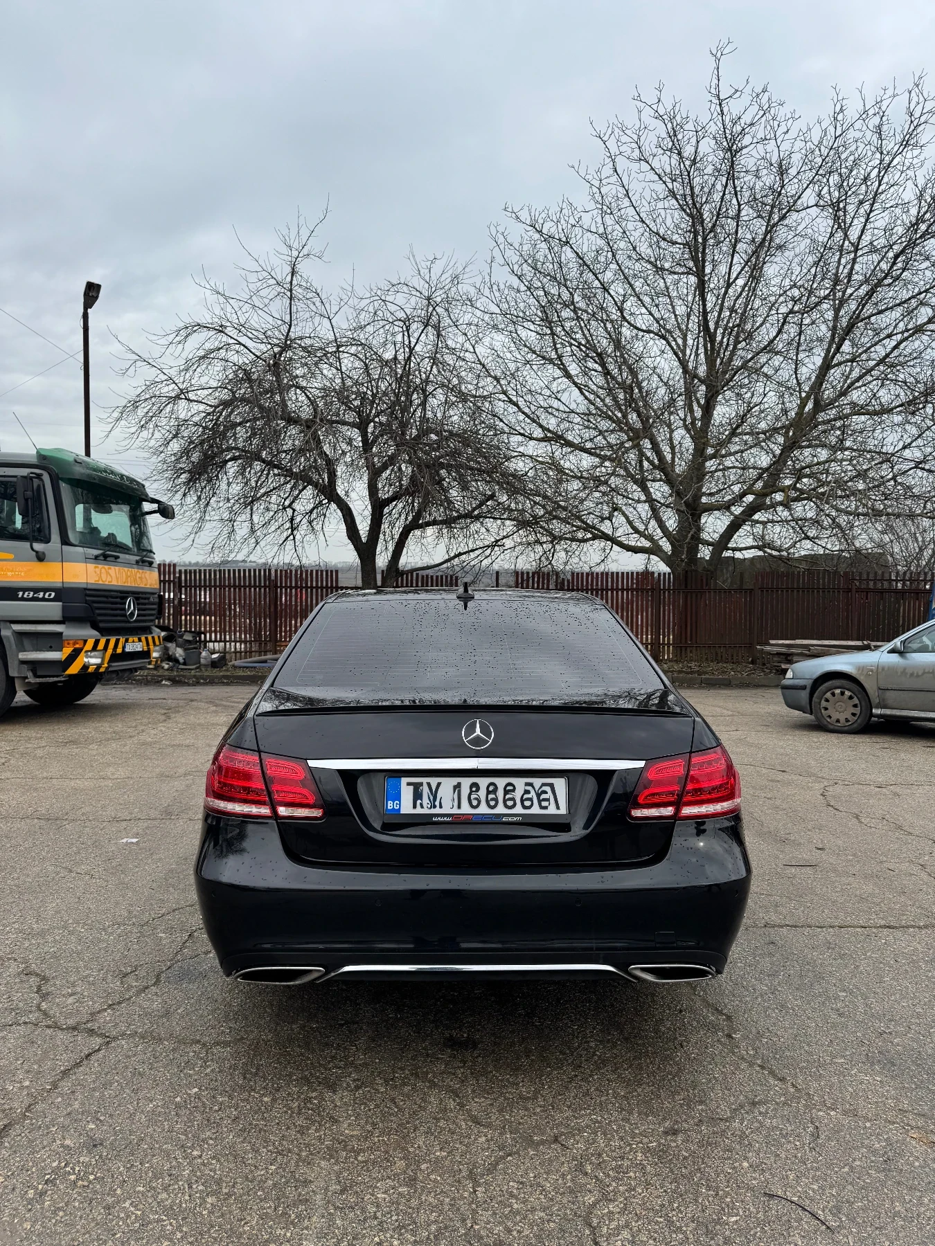 Mercedes-Benz E 200, снимка 4 - Автомобили и джипове - 53894485