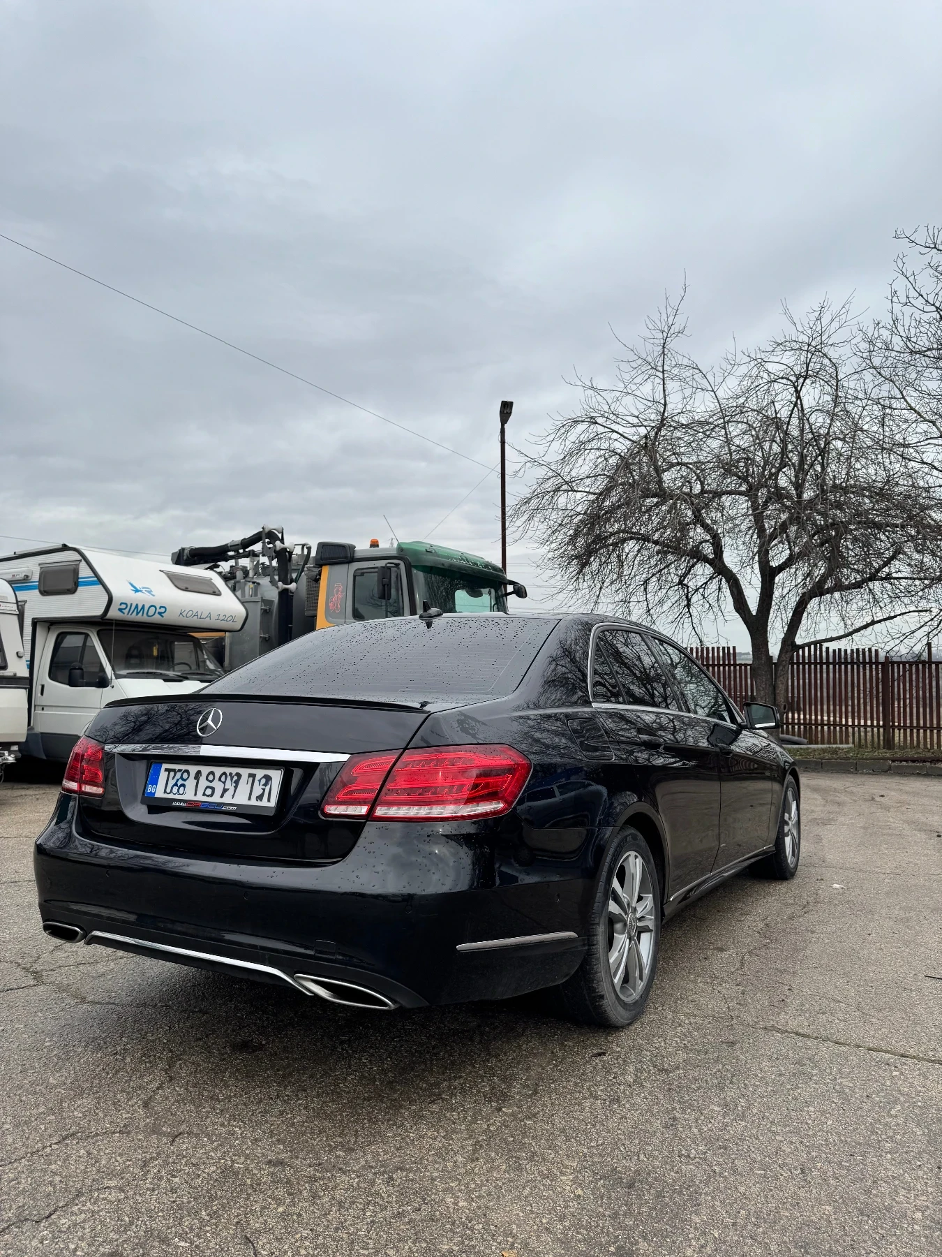Mercedes-Benz E 200, снимка 7 - Автомобили и джипове - 53894485