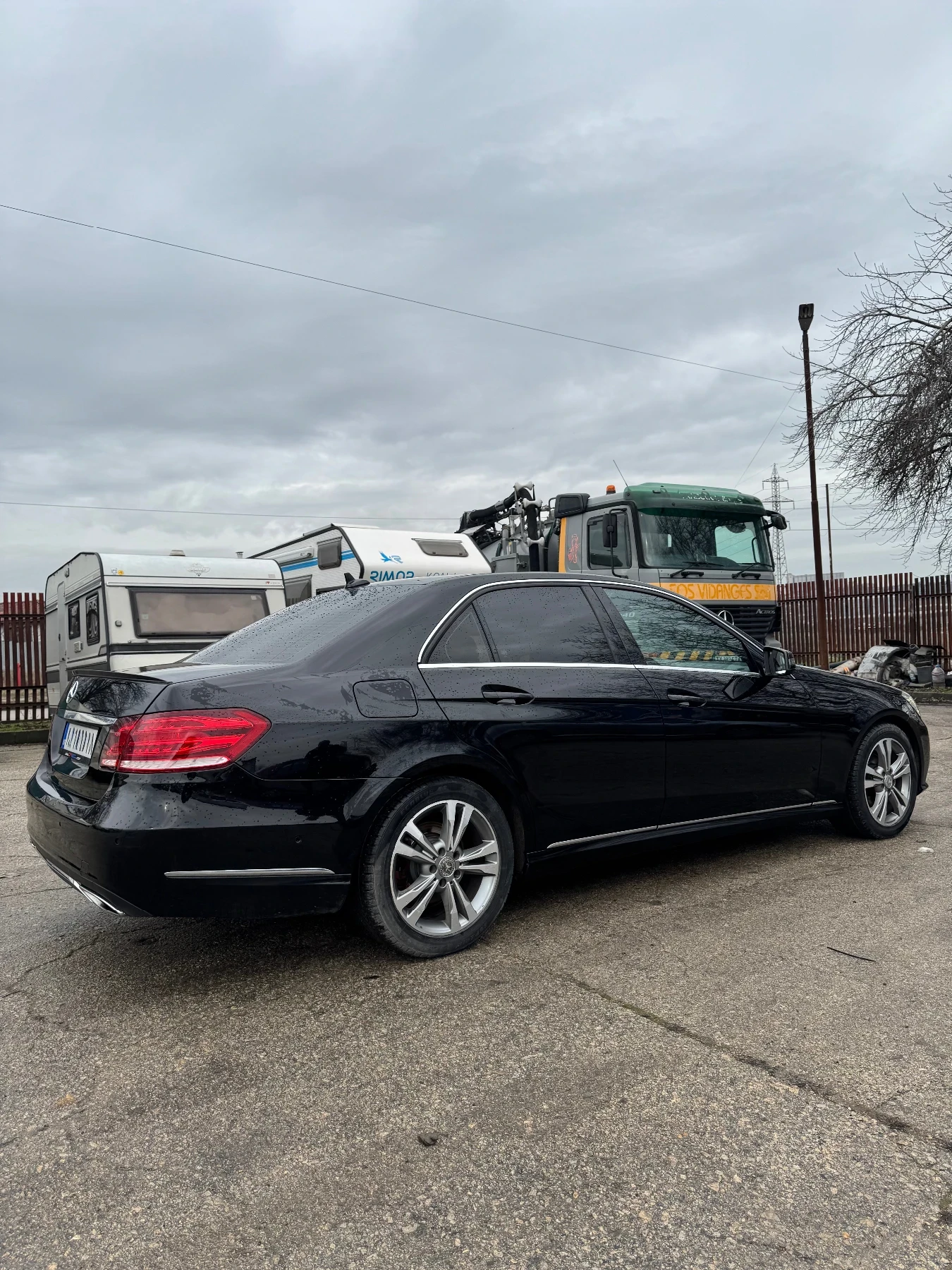 Mercedes-Benz E 200, снимка 6 - Автомобили и джипове - 53894485
