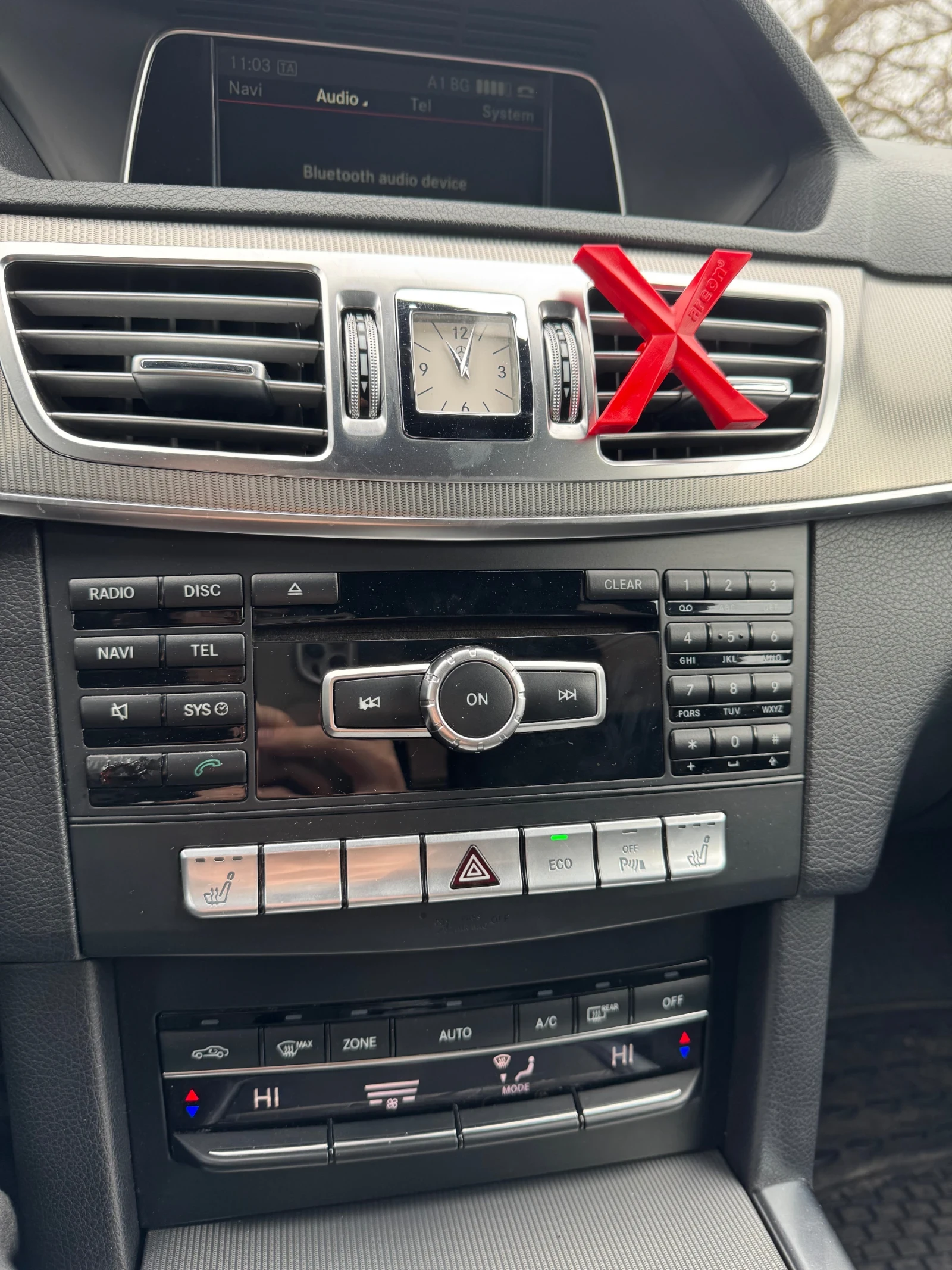 Mercedes-Benz E 200, снимка 14 - Автомобили и джипове - 53894485