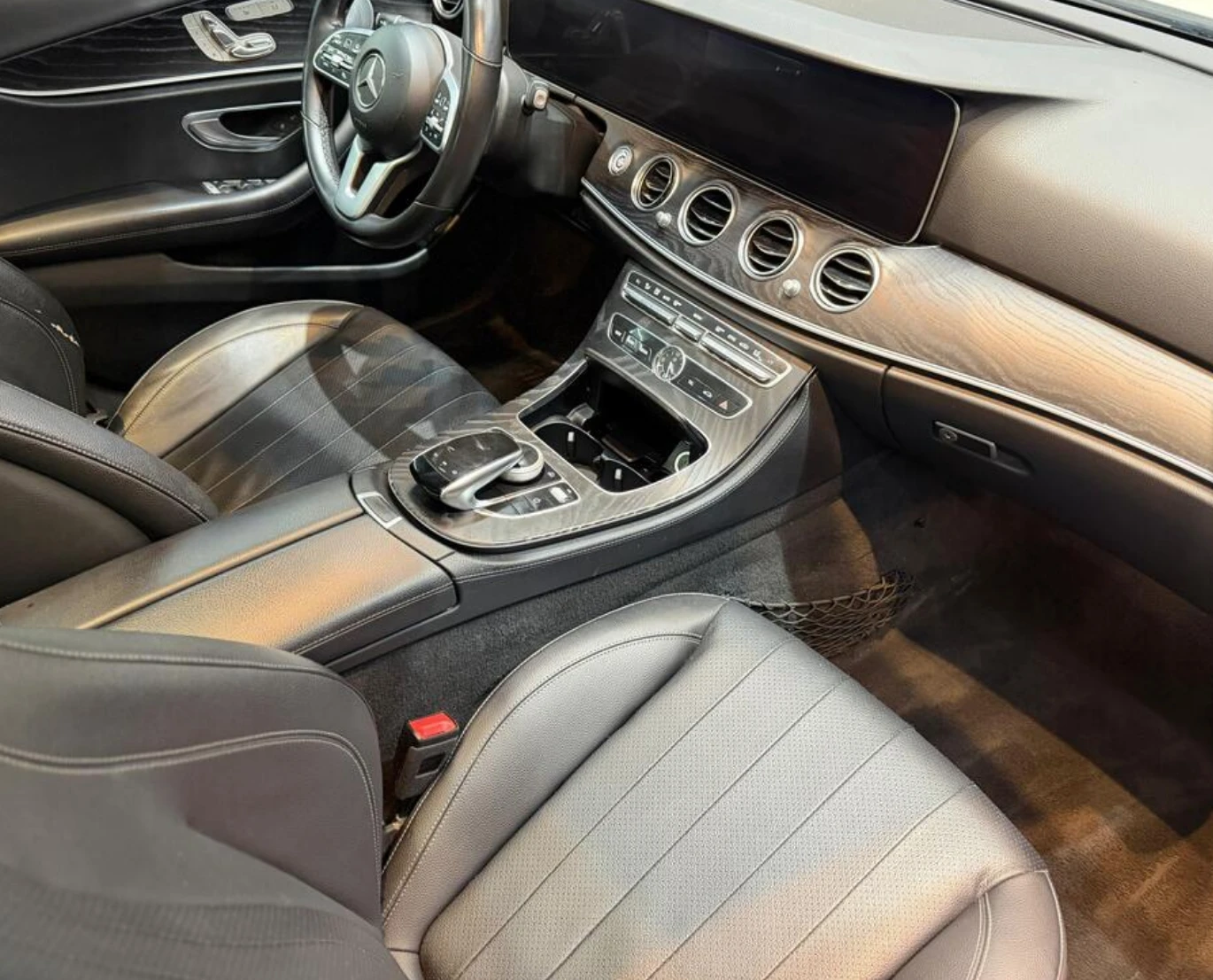 Mercedes-Benz E 300 4MATIC / AMG ПАКЕТ / BURMESTER / , снимка 7 - Автомобили и джипове - 54039282