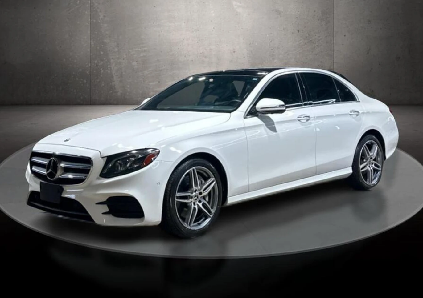 Mercedes-Benz E 300 4MATIC / AMG ПАКЕТ / BURMESTER / , снимка 2 - Автомобили и джипове - 54039282