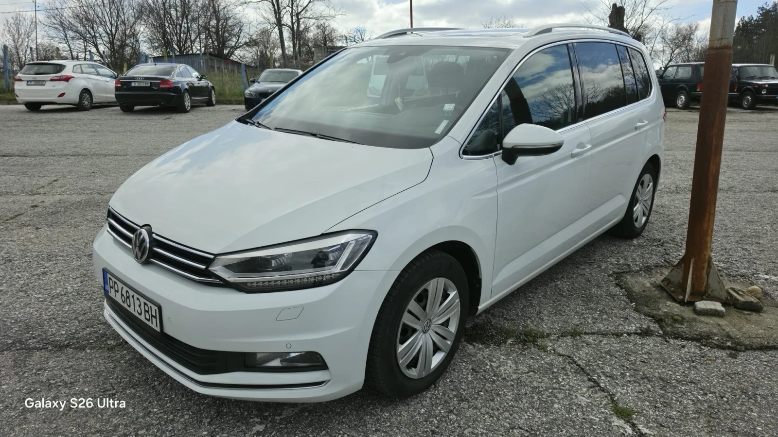 VW Touran, снимка 3 - Автомобили и джипове - 54057761