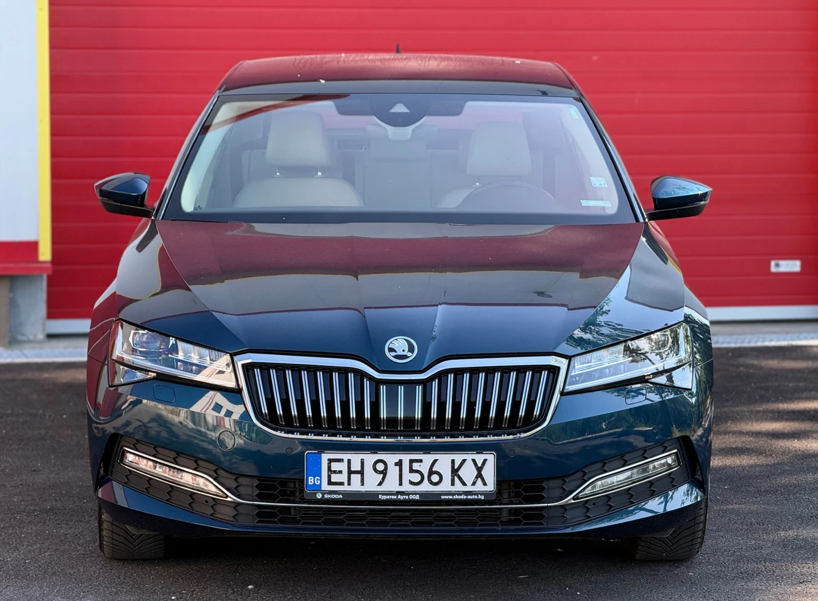 Skoda Superb 1.5* TSI* Digital* 95000km* , снимка 2 - Автомобили и джипове - 54439011