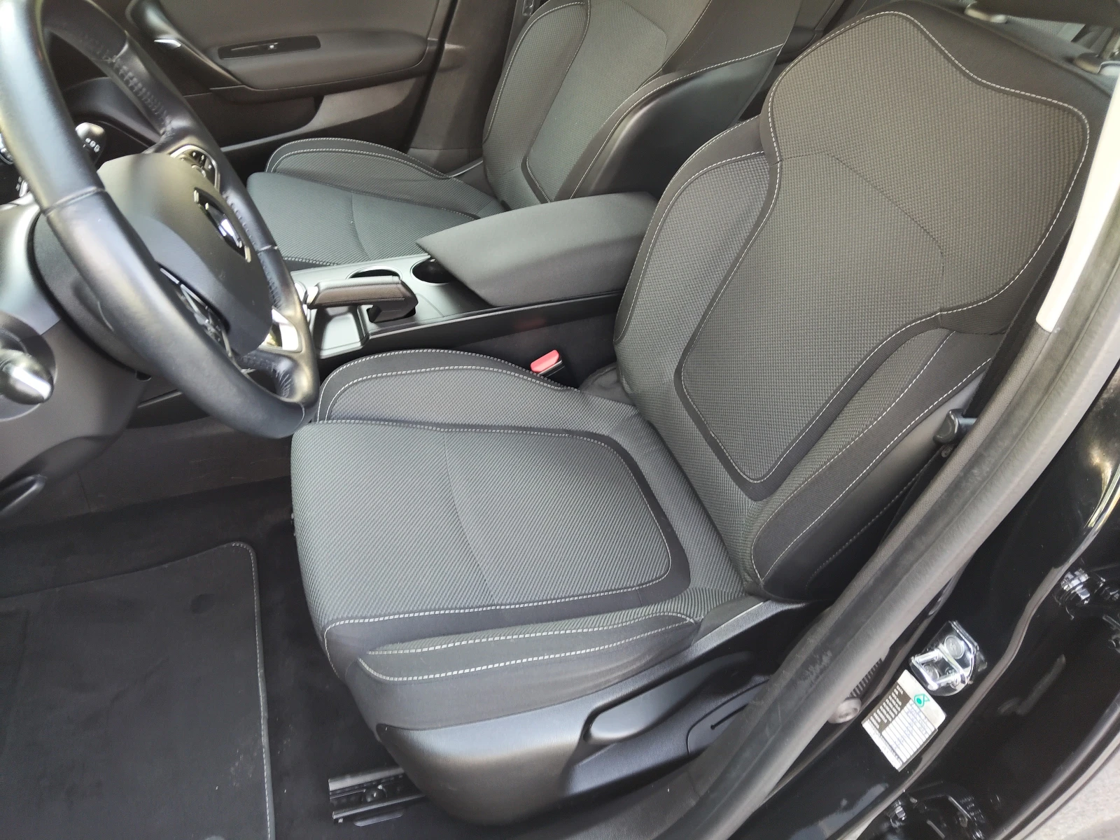 Renault Megane 1, 5dci 116ps AUTOMATIC, снимка 10 - Автомобили и джипове - 54924820