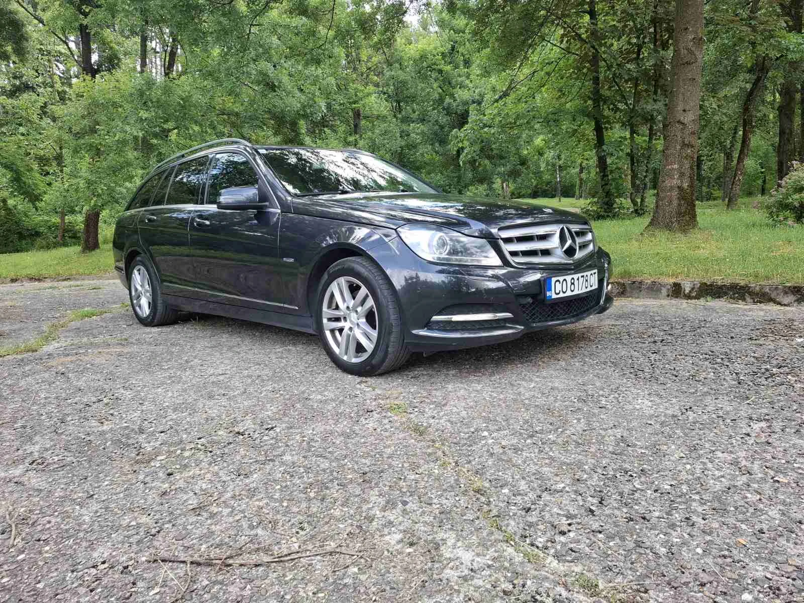 Mercedes-Benz C 180 Avantgarde, снимка 8 - Автомобили и джипове - 54980534