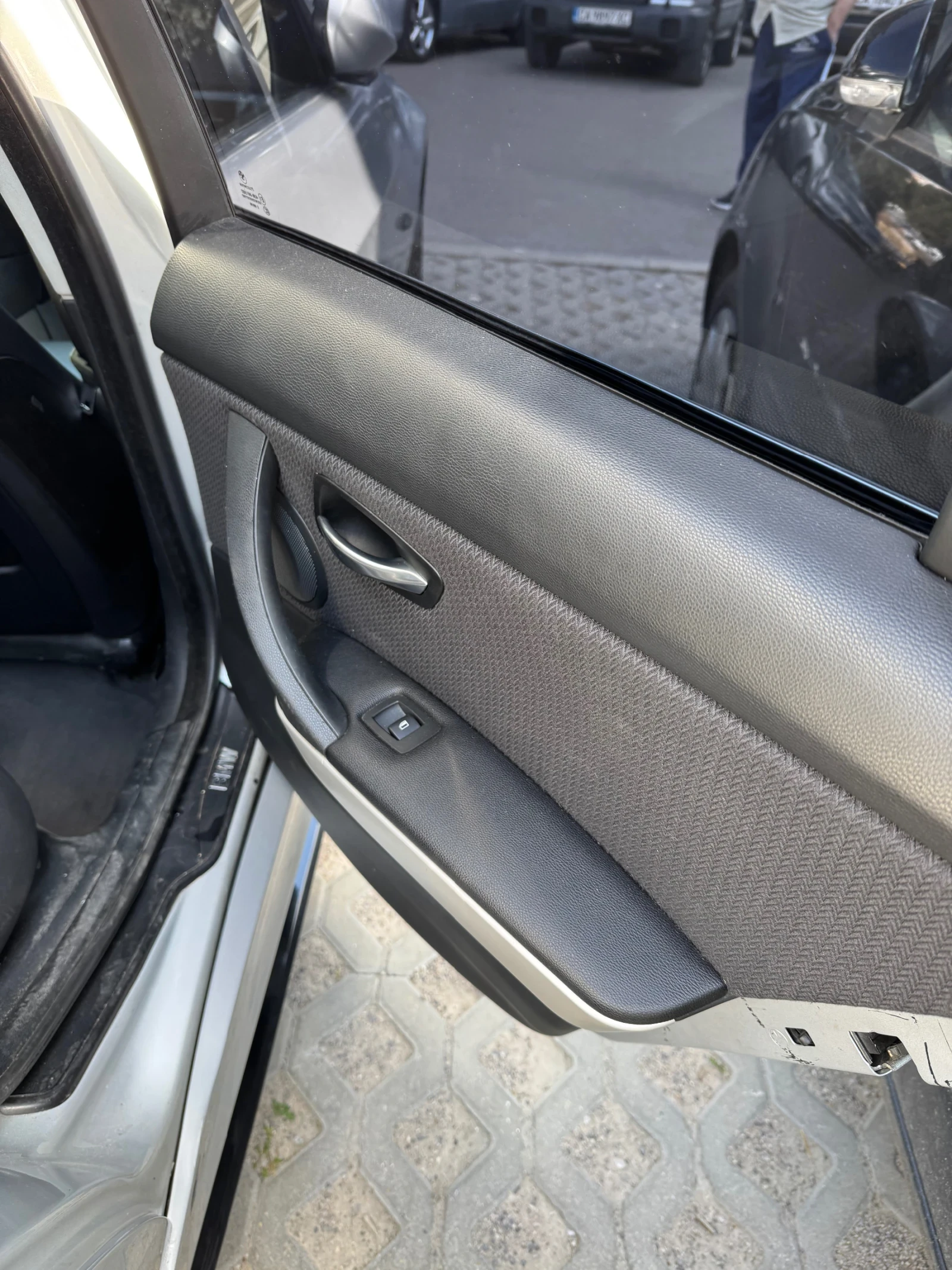 BMW 330, снимка 9 - Автомобили и джипове - 54991353