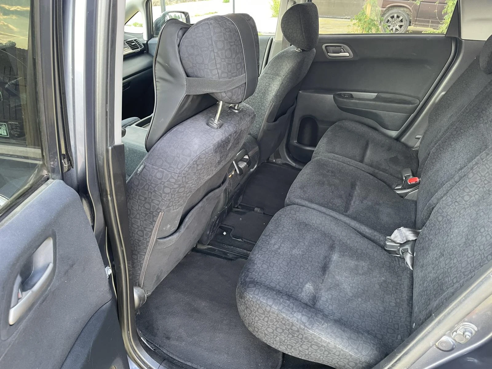 Honda Fr-v, снимка 6 - Автомобили и джипове - 55352532