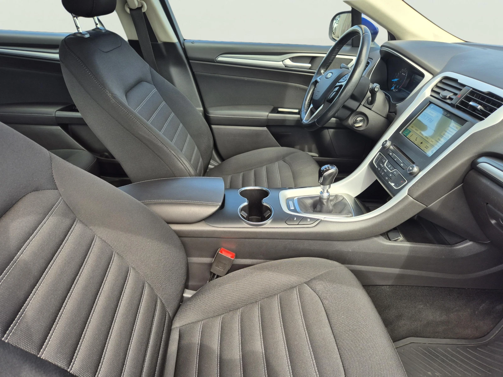 Ford Mondeo 1.5 EcoBoost, снимка 10 - Автомобили и джипове - 55533782