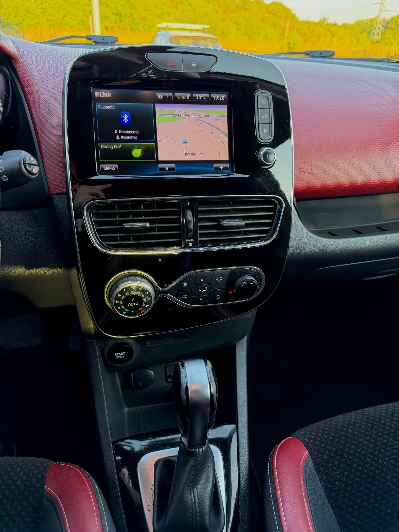 Renault Clio, снимка 6 - Автомобили и джипове - 55565813