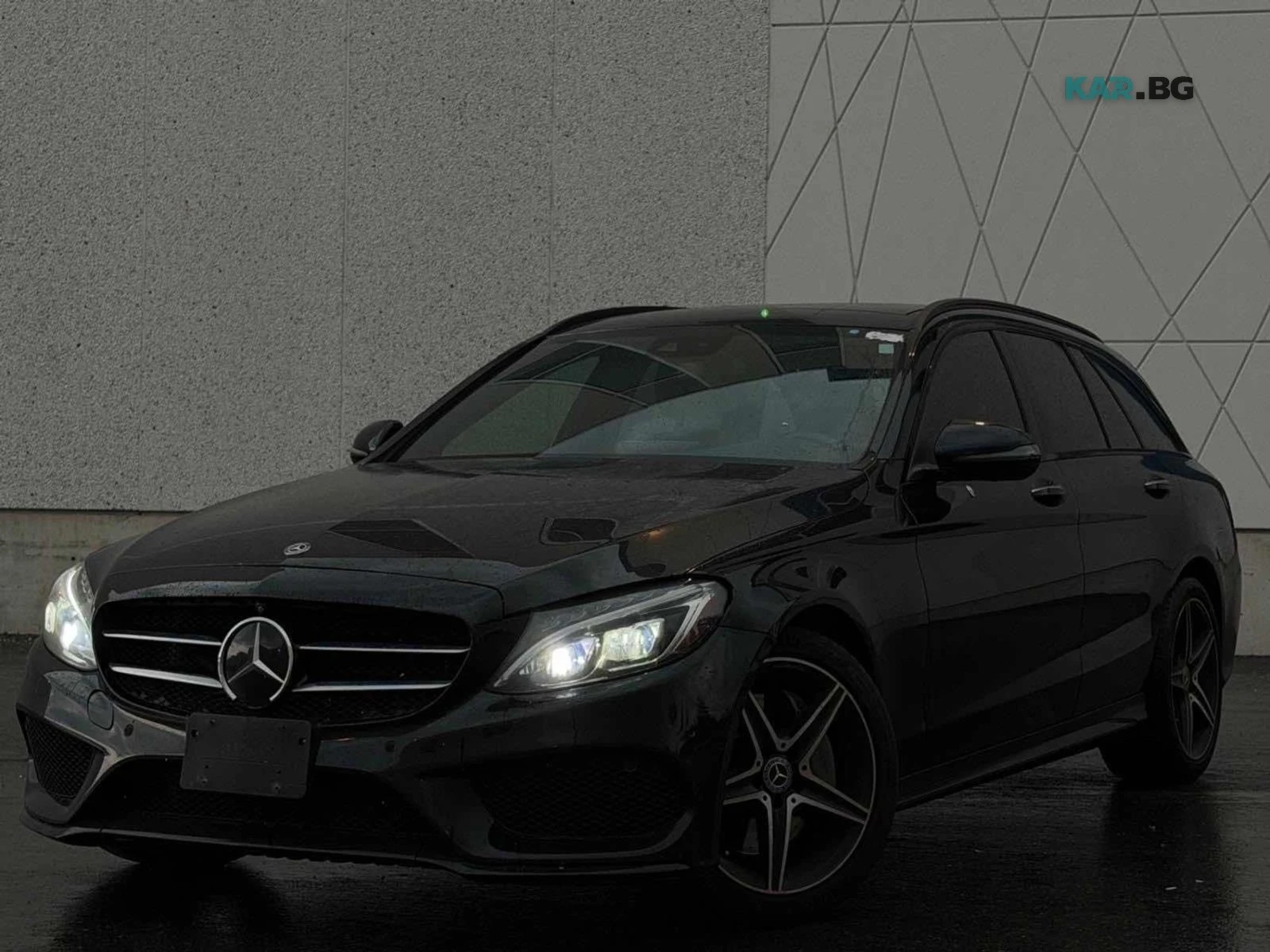 Mercedes-Benz C 300 Рядка конфигурация * АвтоКредит* (ЦЕНА ДО БГ)* 
