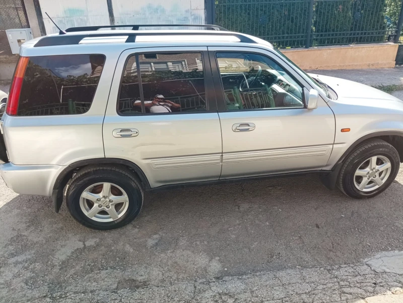 Honda Cr-v 2000, снимка 3 - Автомобили и джипове - 47424187