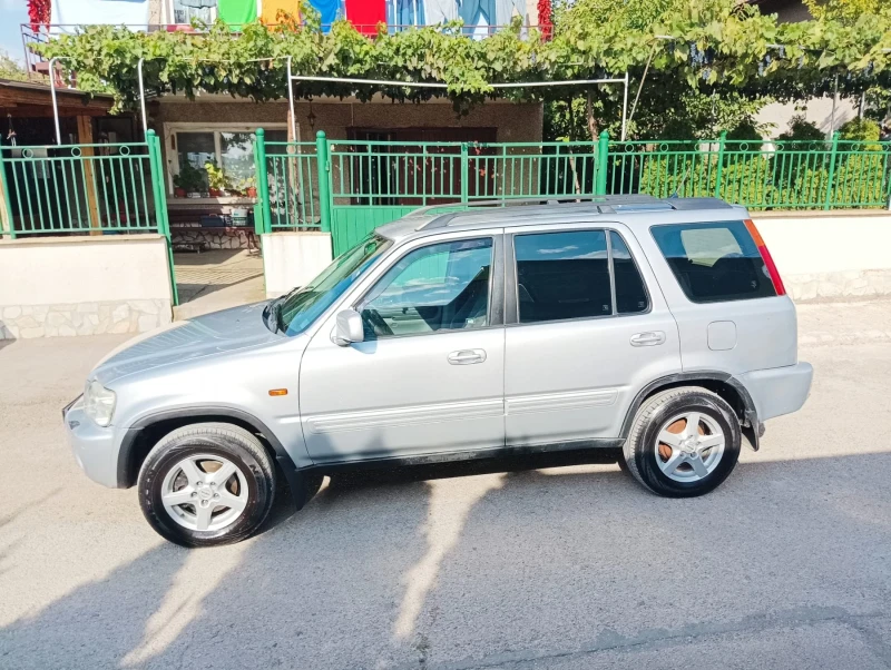 Honda Cr-v 2000, снимка 2 - Автомобили и джипове - 47424187