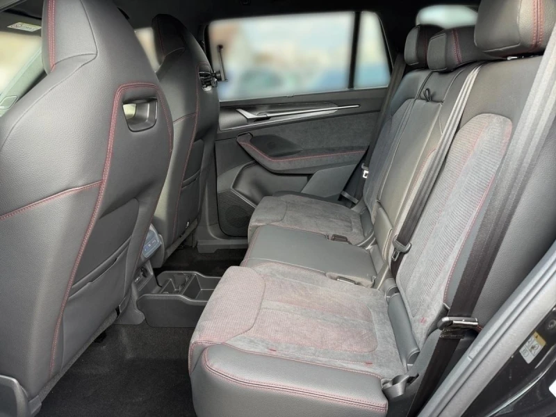 Skoda Kodiaq 2.0 TSI* RS* 4x4* DSG* HUD* MATRIX* , снимка 12 - Автомобили и джипове - 51200942