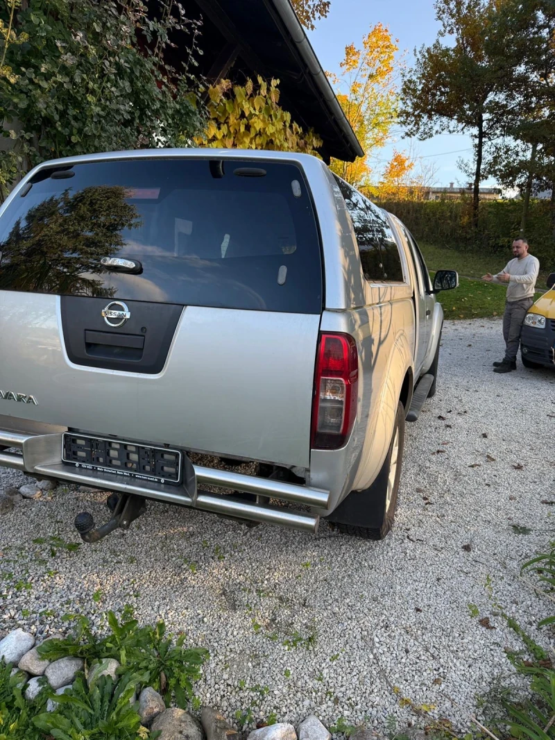 Nissan Navara 2.5dci, снимка 7 - Автомобили и джипове - 52100854