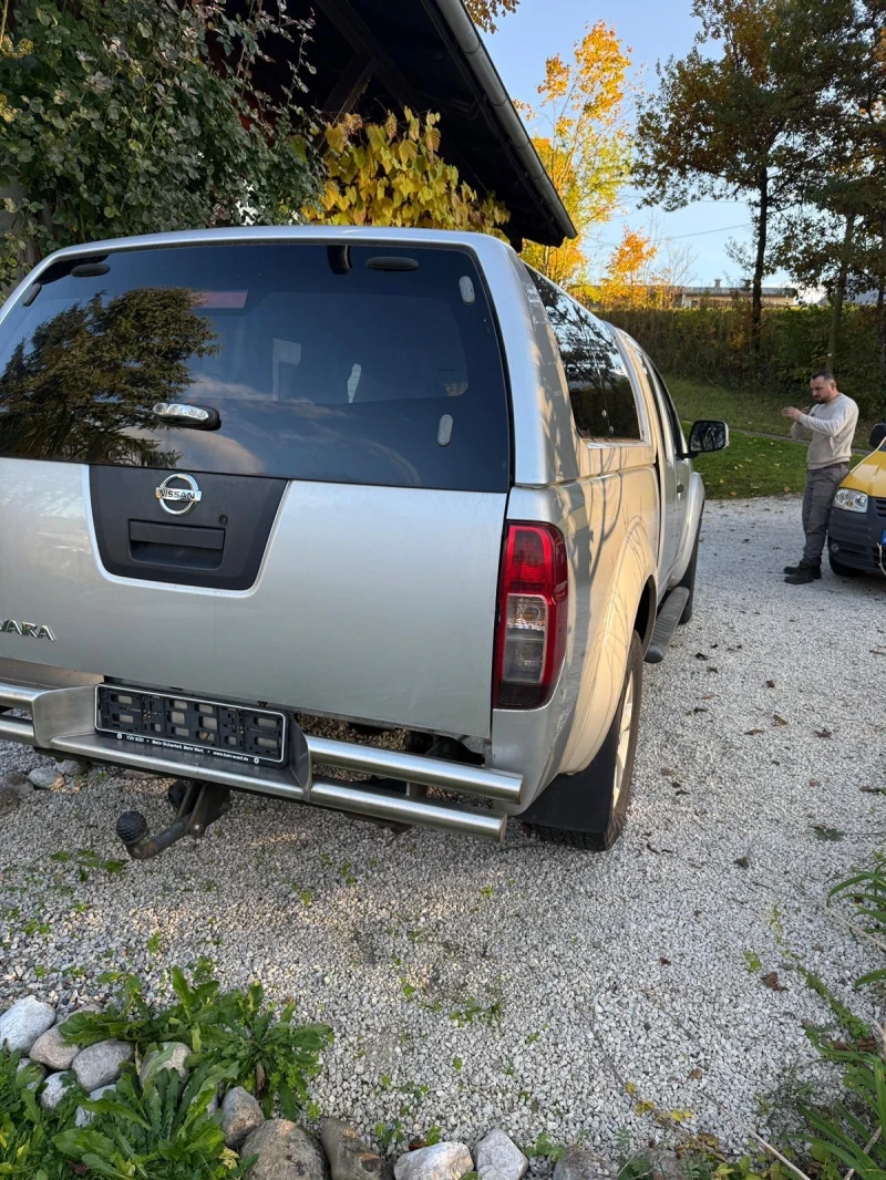 Nissan Navara 2.5dci, снимка 5 - Автомобили и джипове - 52100854