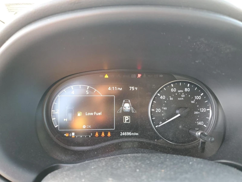 Nissan Juke 1.6l Kicks Sr, снимка 9 - Автомобили и джипове - 53456253