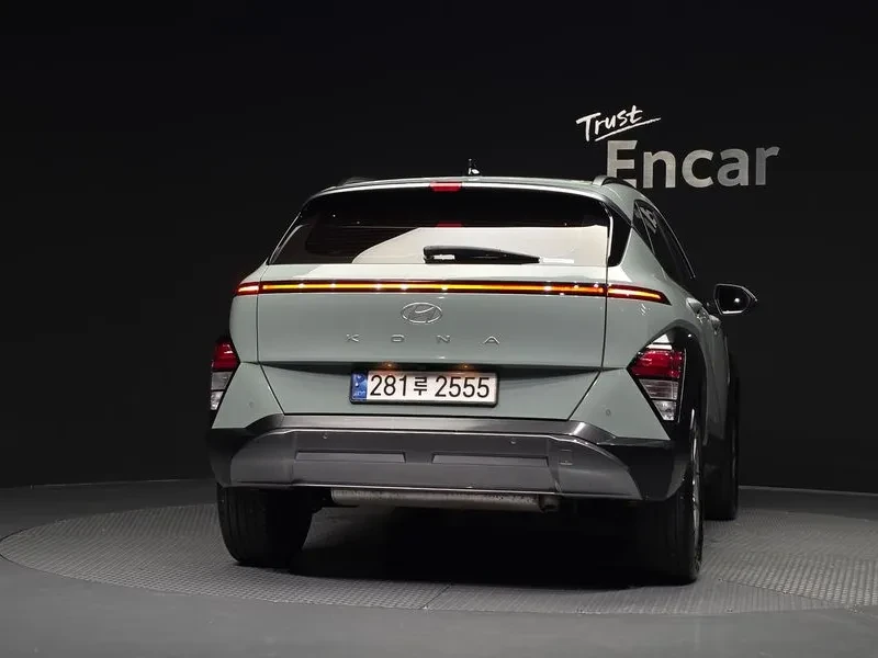 Hyundai Kona 1.6 Turbo 2Wd Premium, снимка 4 - Автомобили и джипове - 55616444