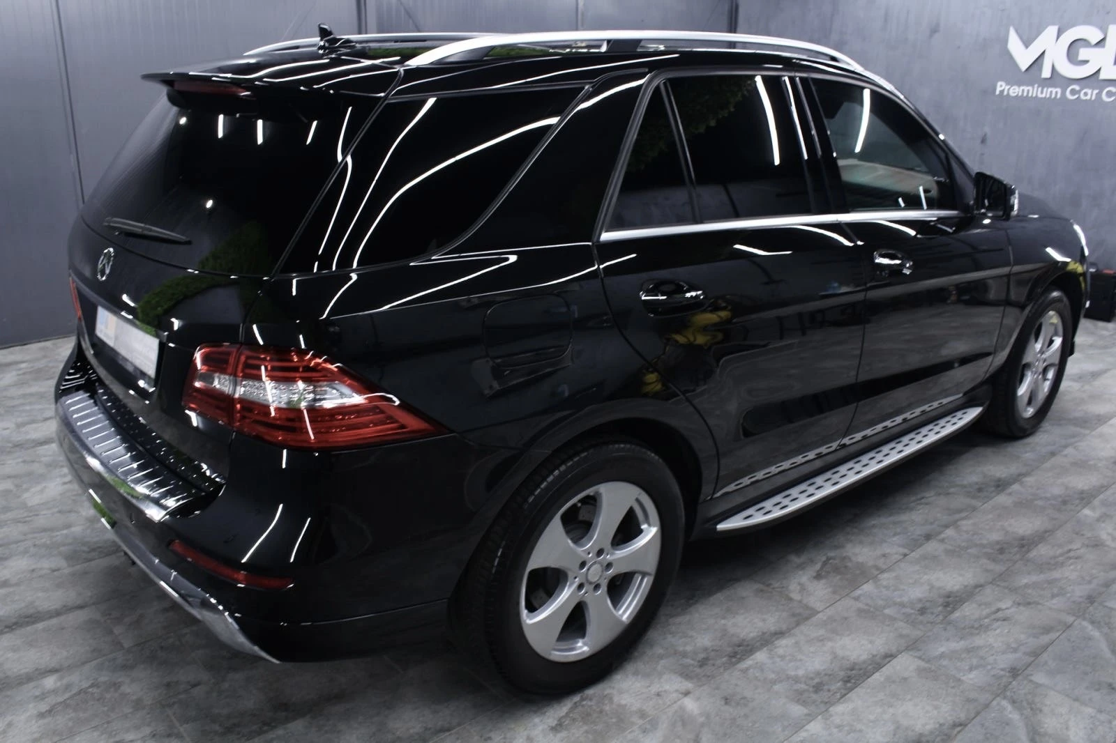 Mercedes-Benz ML 350 AMG 4matic - изображение 4