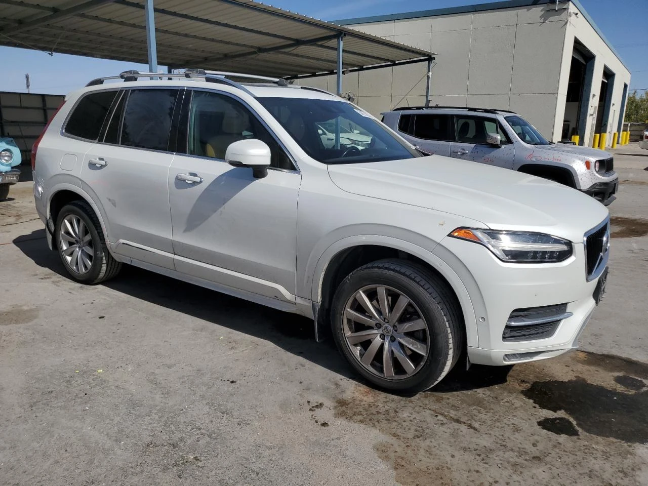 Volvo Xc90 T5/MOMENTUM/4Х4/КЛИП НА МОТОРА/СЕРВИЗНА ИСТОРИЯ! - изображение 3