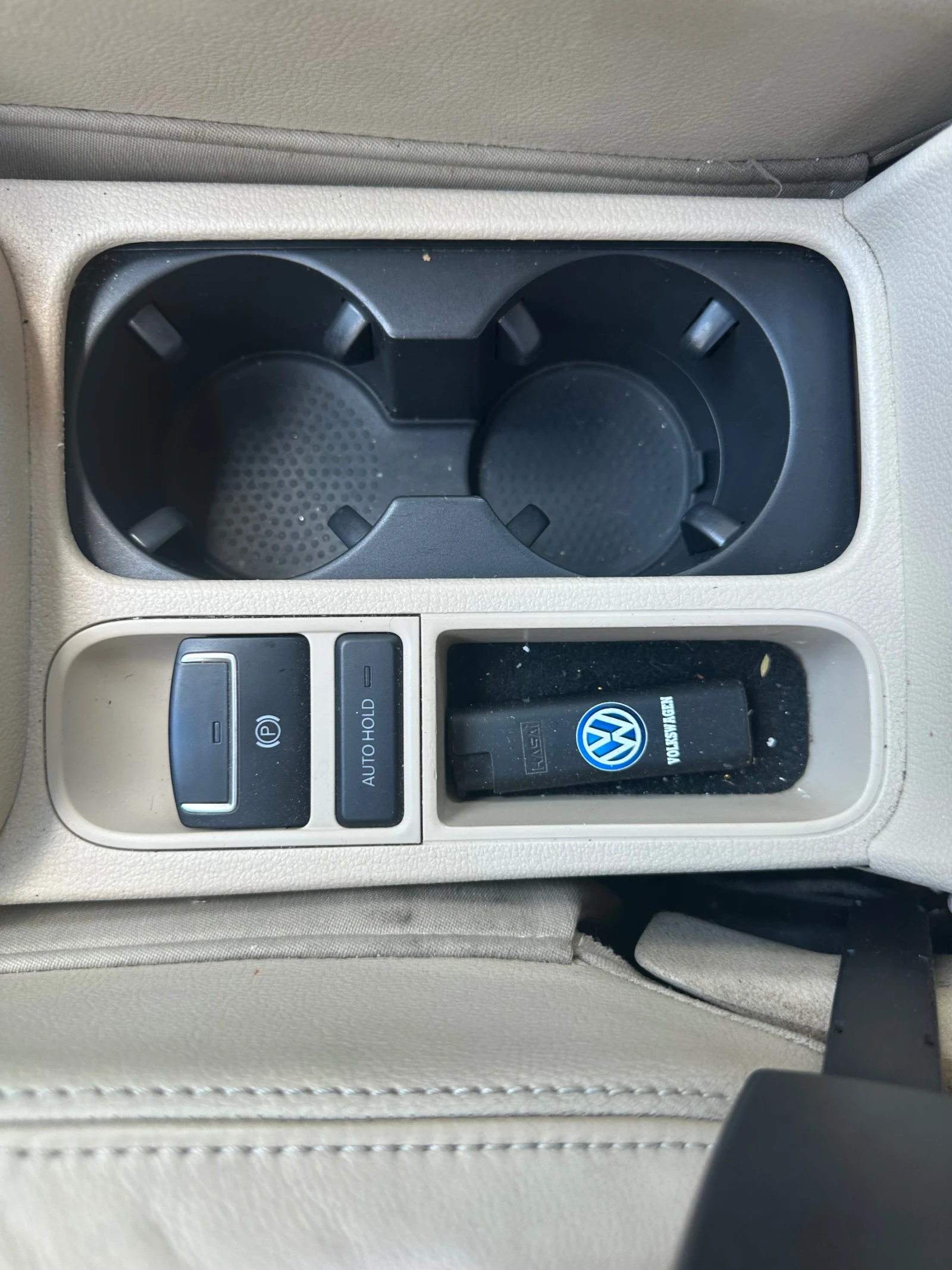 VW Tiguan 2.0 - изображение 7