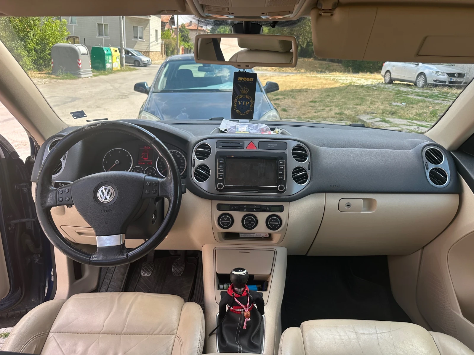 VW Tiguan 2.0 - изображение 9