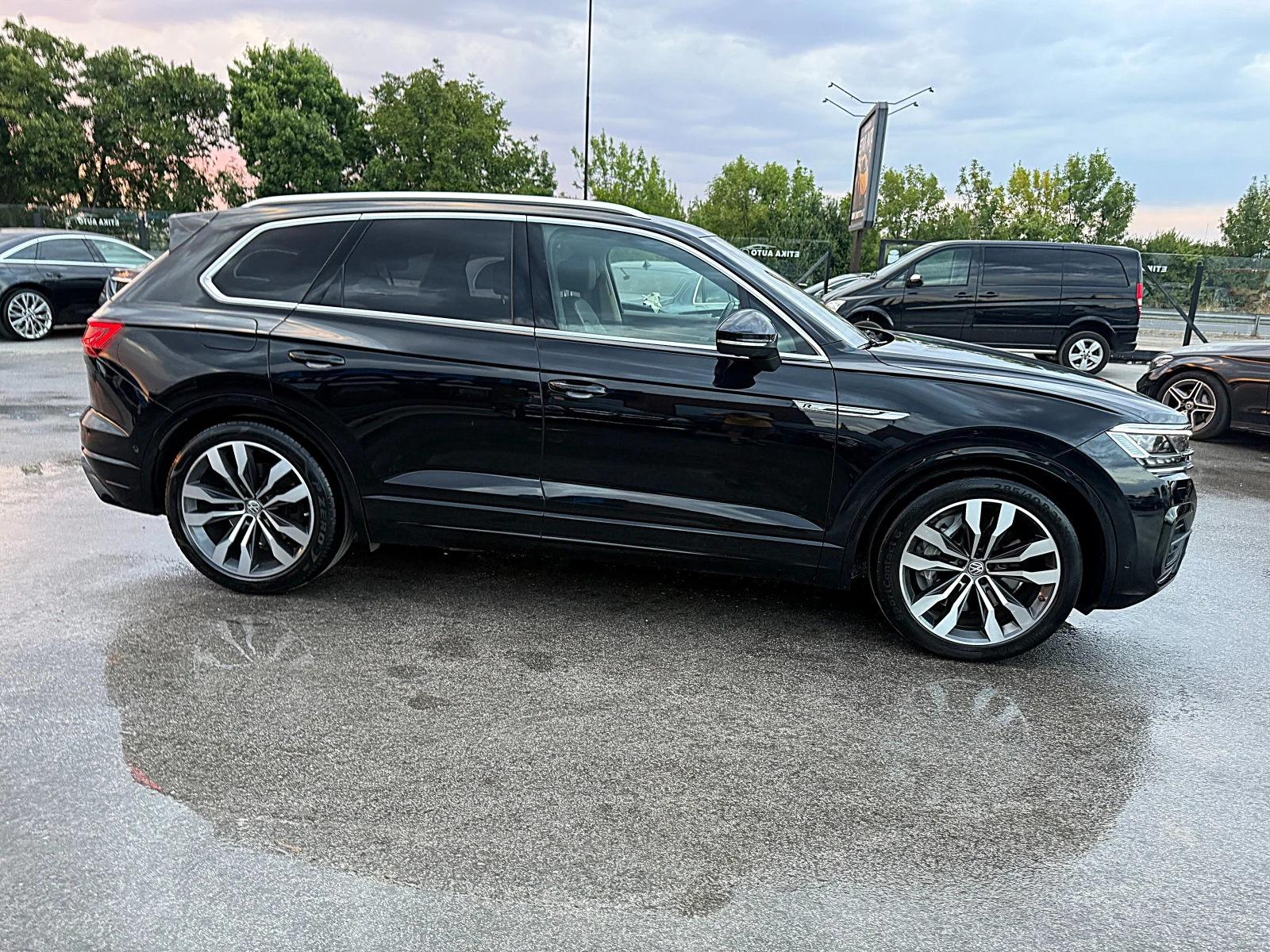 VW Touareg 4.0d-Rline-Led-Bixenon-360Kameri-Обдухване-Подгряв - изображение 2
