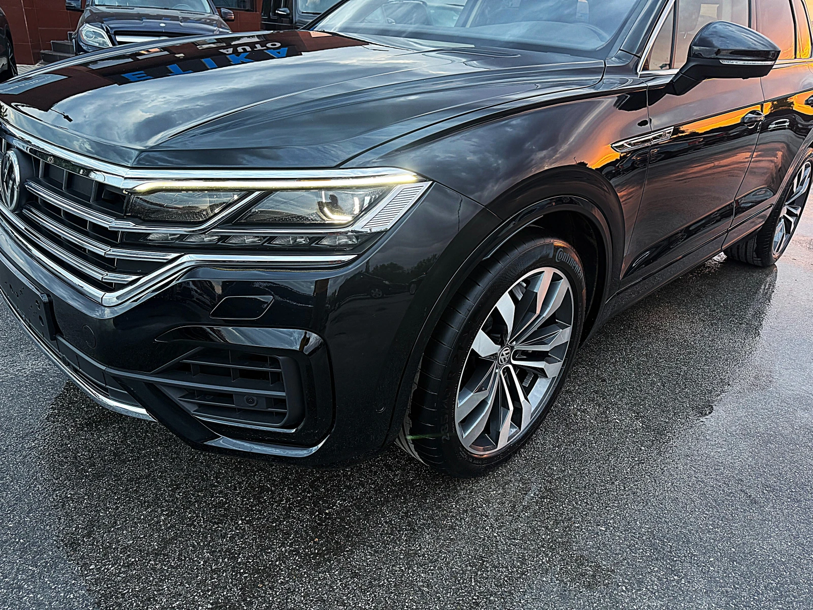 VW Touareg 4.0d-Rline-Led-Bixenon-360Kameri-Обдухване-Подгряв - изображение 4