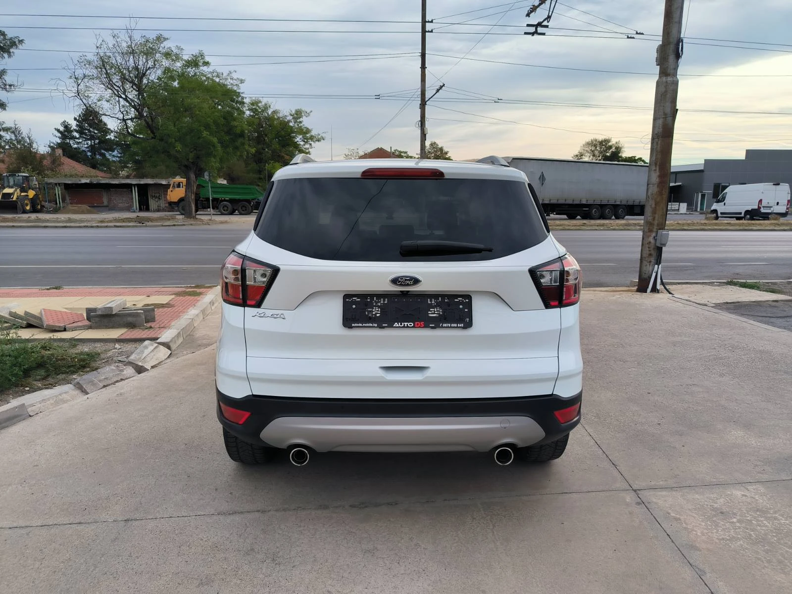 Ford Kuga 1.5d-Navi-Keyless-Kamera-Automat-Euro-6B - изображение 6